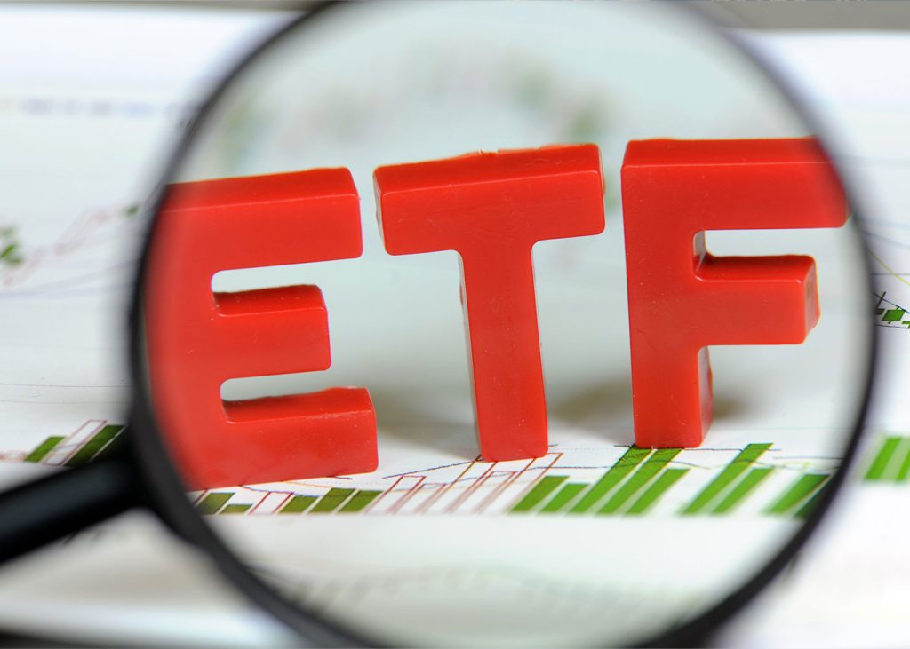 which etf is right for you soxx vs smh comparison for 2023 2